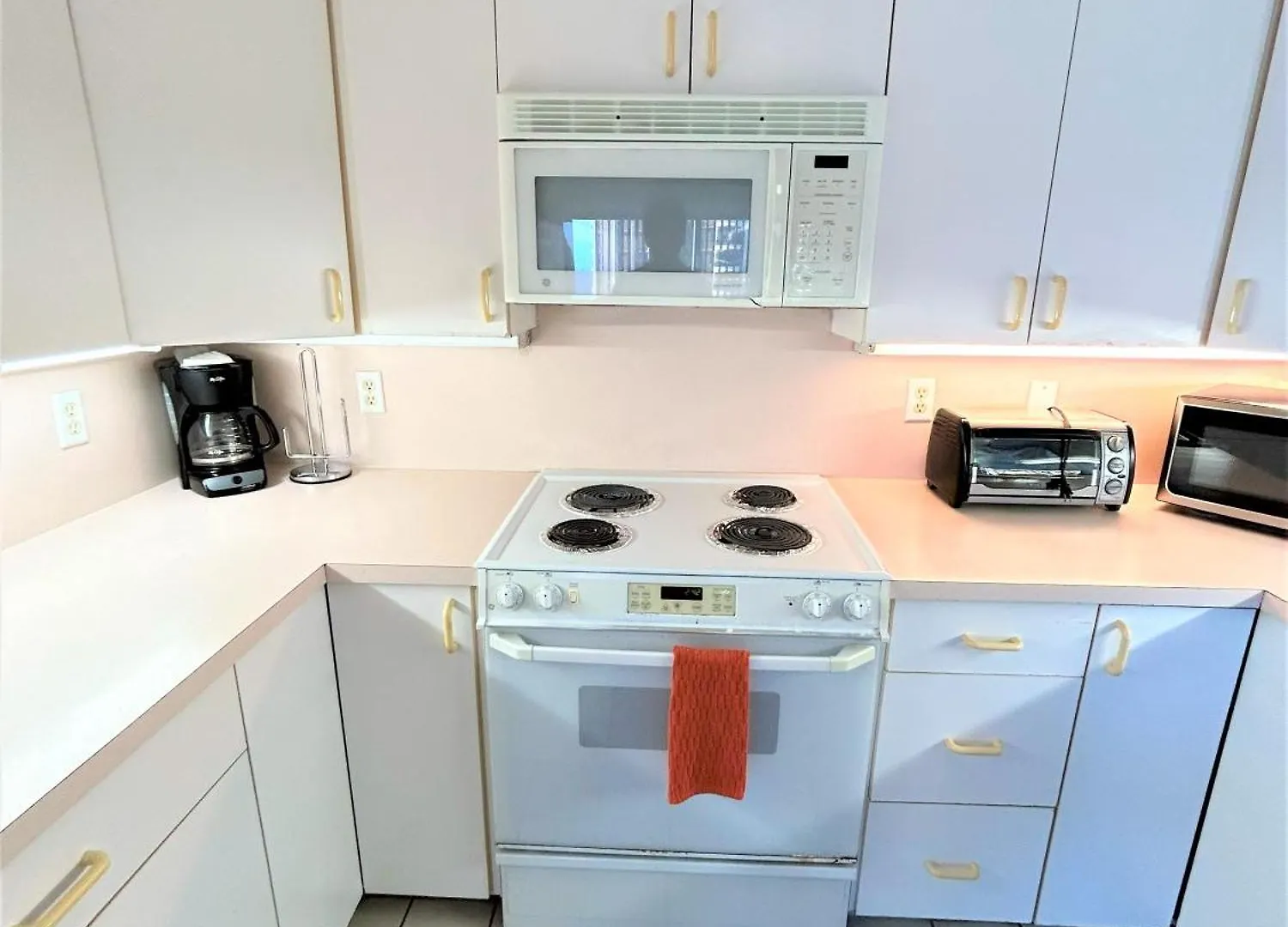 Ilikai Apt 1618 - Spacious 2Br 2Ba Unit With Stunning Ocean-Lagoon View Villa Honolulu 0*,  United States